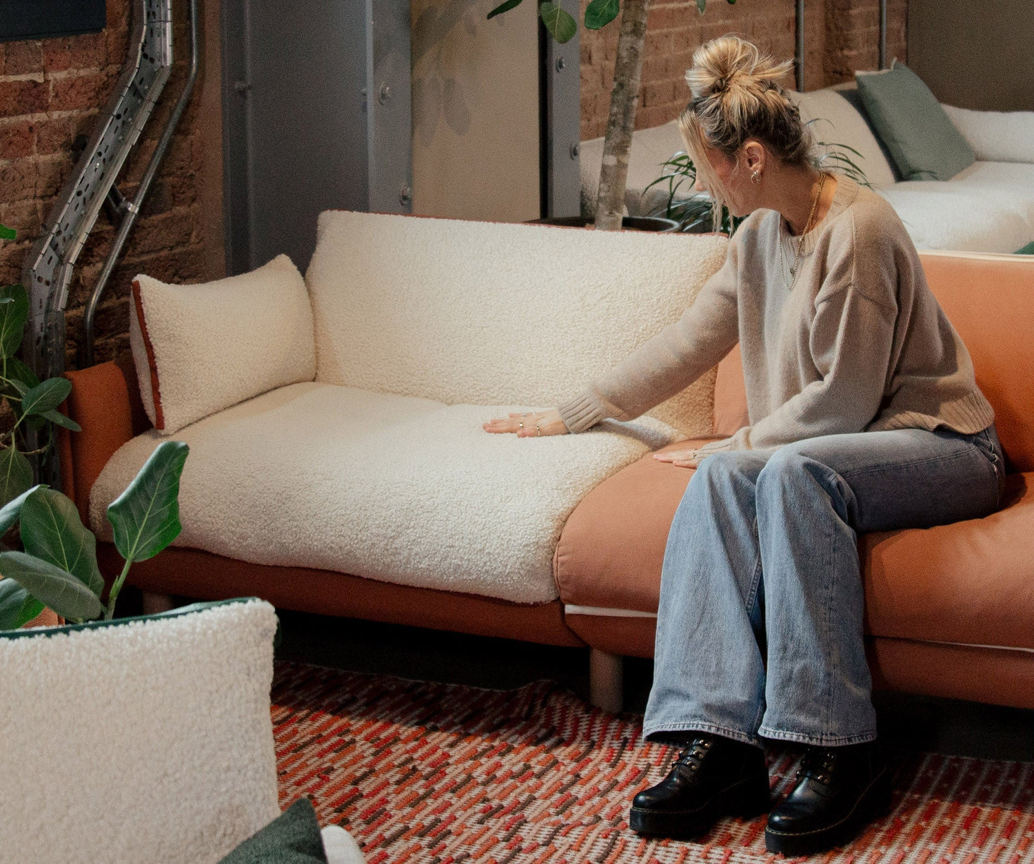 How to Choose The Best Sofa Fabric for Your Space